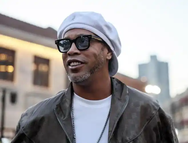 瞩目的舞台 瞩目的舞台