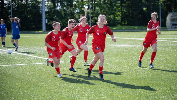新华社快讯丨荷兰队打破短道速滑混合团体接力世界纪录.
